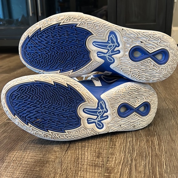 Nike Kyrie Infinity TB Game Royal Blue/White Sneakers. like new. Originally $140 - Picture 7 of 9